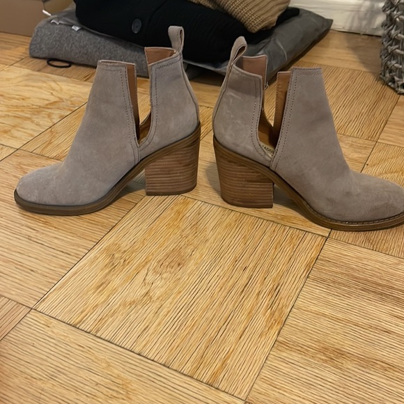 Steve Madden Booties | size 6.5 - Picture 6 of 6